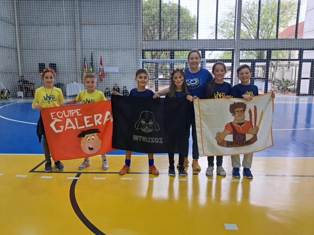 IMI entrega ginásio de esportes à comunidade escolar