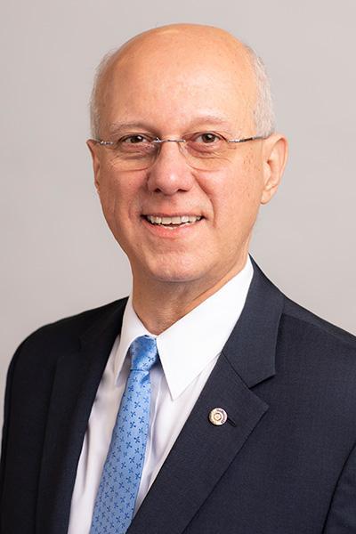 O brasileiro Mário César Martins de Camargo foi selecionado para ser o presidente do Rotary International em 2025-26